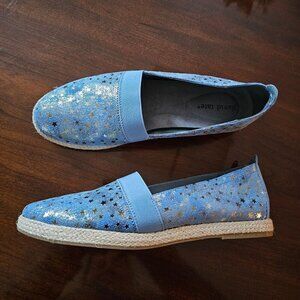 David Tate Grin Blue and Silver Flats, Star Print, Slip-on Shoes, Space, Size 9